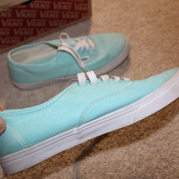 Vans, Sneakers, Shoes, Women - Picture 3 of 4